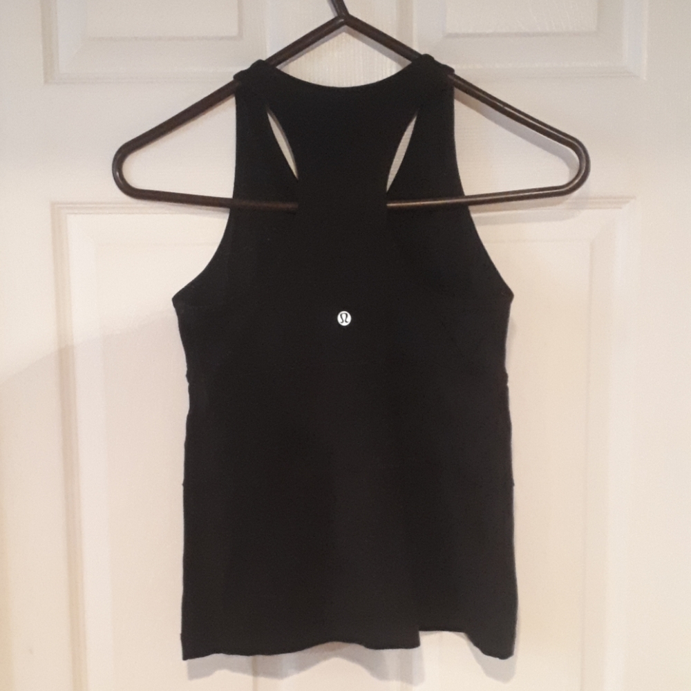 Lululemon top